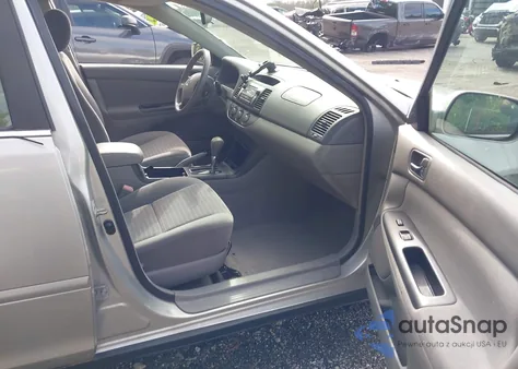 2005 Toyota Camry Le from USA, damaged, VIN 4T1BE32K55U622518